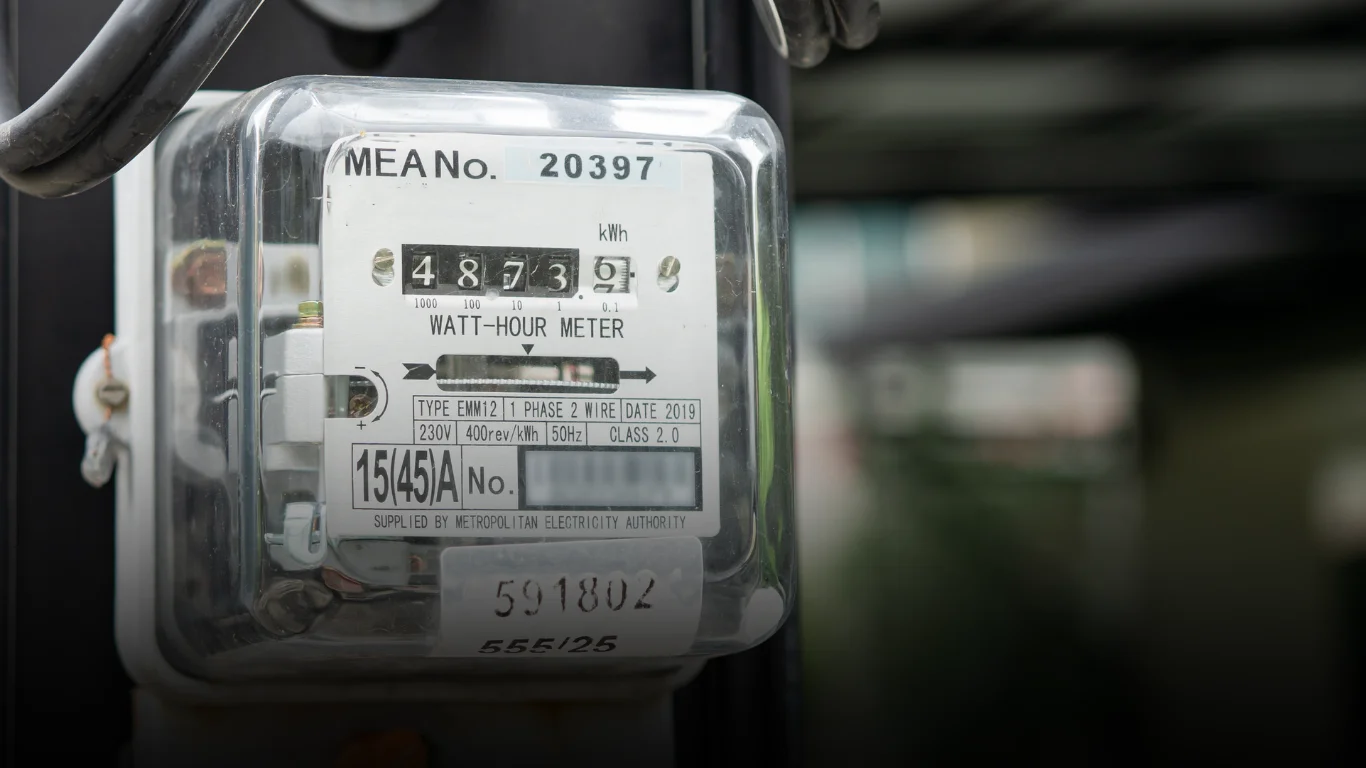 حلول متكاملة لإدارة الكهرباء المنزلية بكفاءة تمنع الأعطال وتضمن الاستمرارية