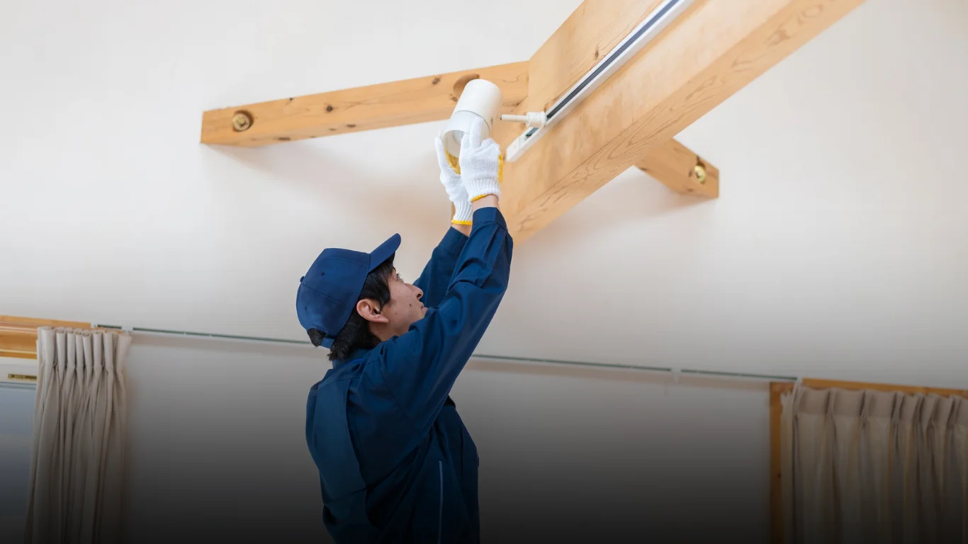 ماذا يقدم لك كهربائي منازل جابر الاحمد من حلول متكاملة للأعطال والتركيبات؟